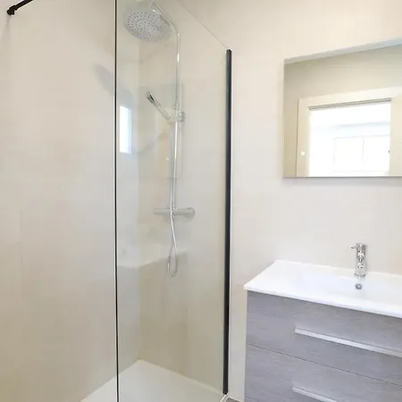 Notel Club - Amplio En Santander *